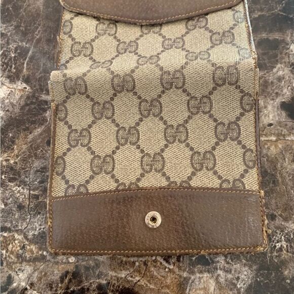 AUTHENTIC VINTAGE GUCCI SMALL BIFOLD WALLET - Picture 8 of 12